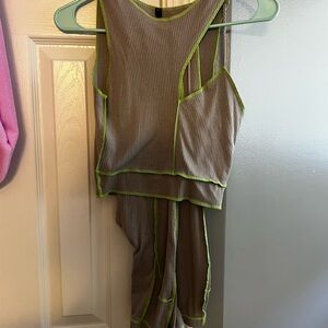 Trendy Women's Tan and Green Leggings Set